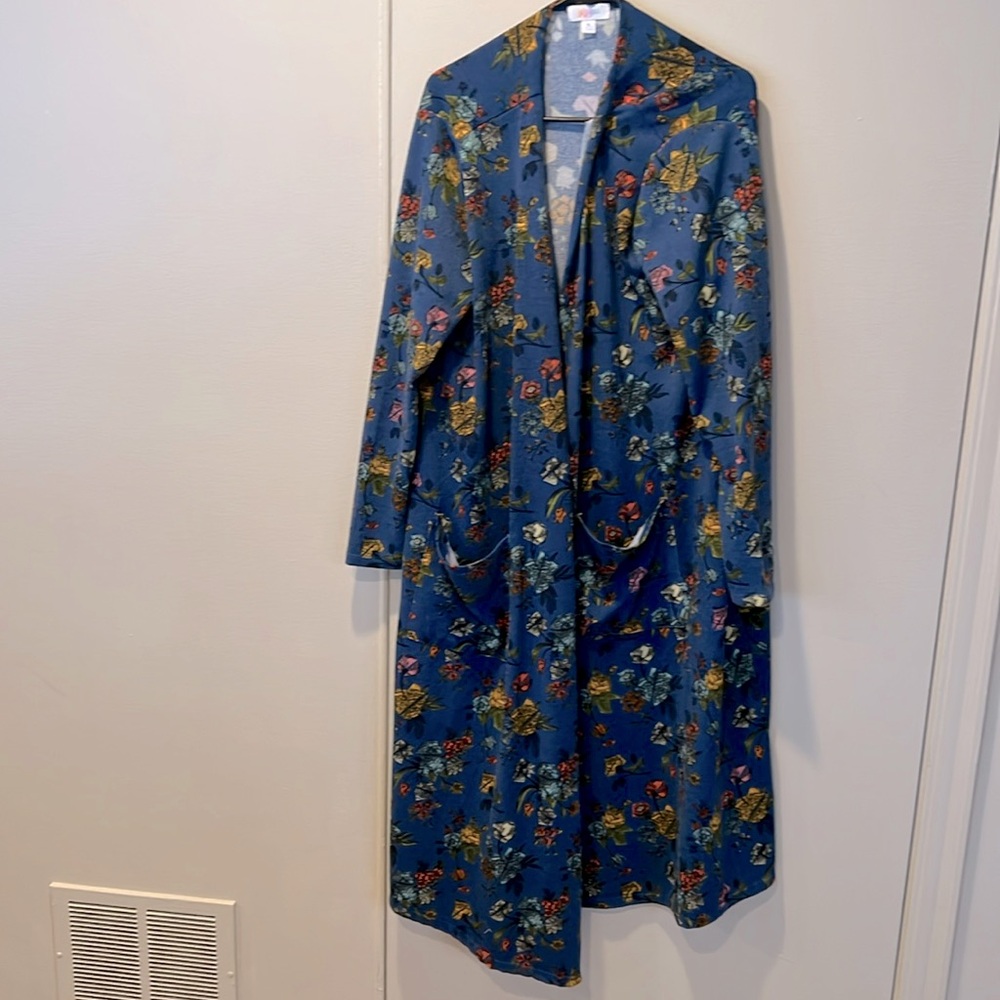 Lularoe extra large Sarah blue floral